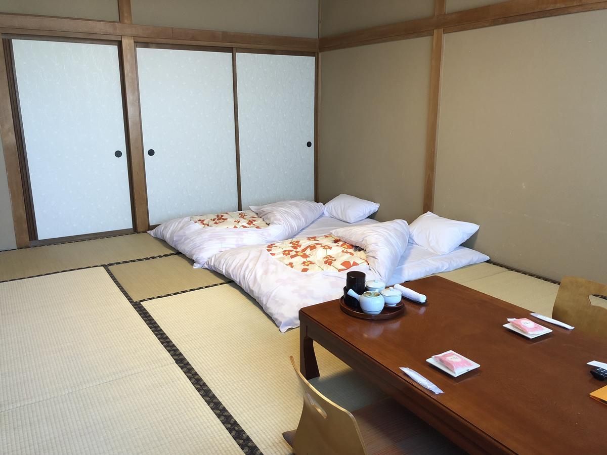 旅館 くつろぎの宿 泰平館 3*